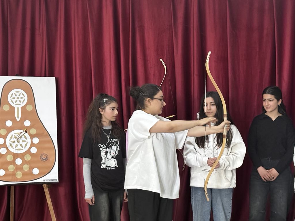 The "Traditional Turkish Archery" course has started as part of the "Kemankeş" project
