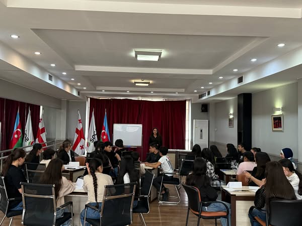 The next knowledge competition of the "Tusi Mathematics Club" was held