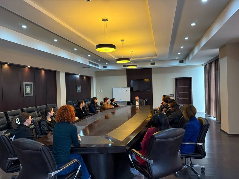 Meetings with parents started at Tea House