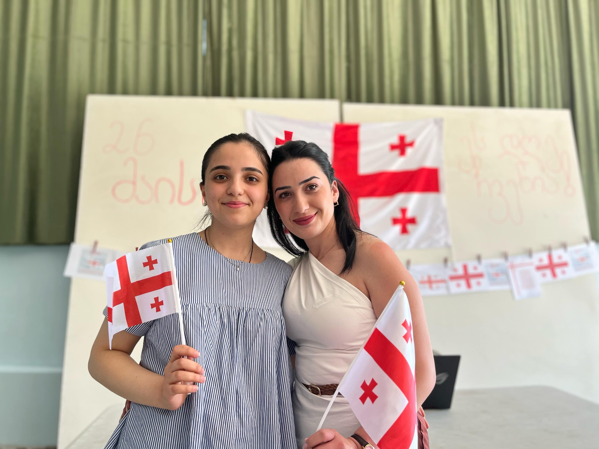 Children in the village of Yukhari Saral celebrated Georgia's Independence Day