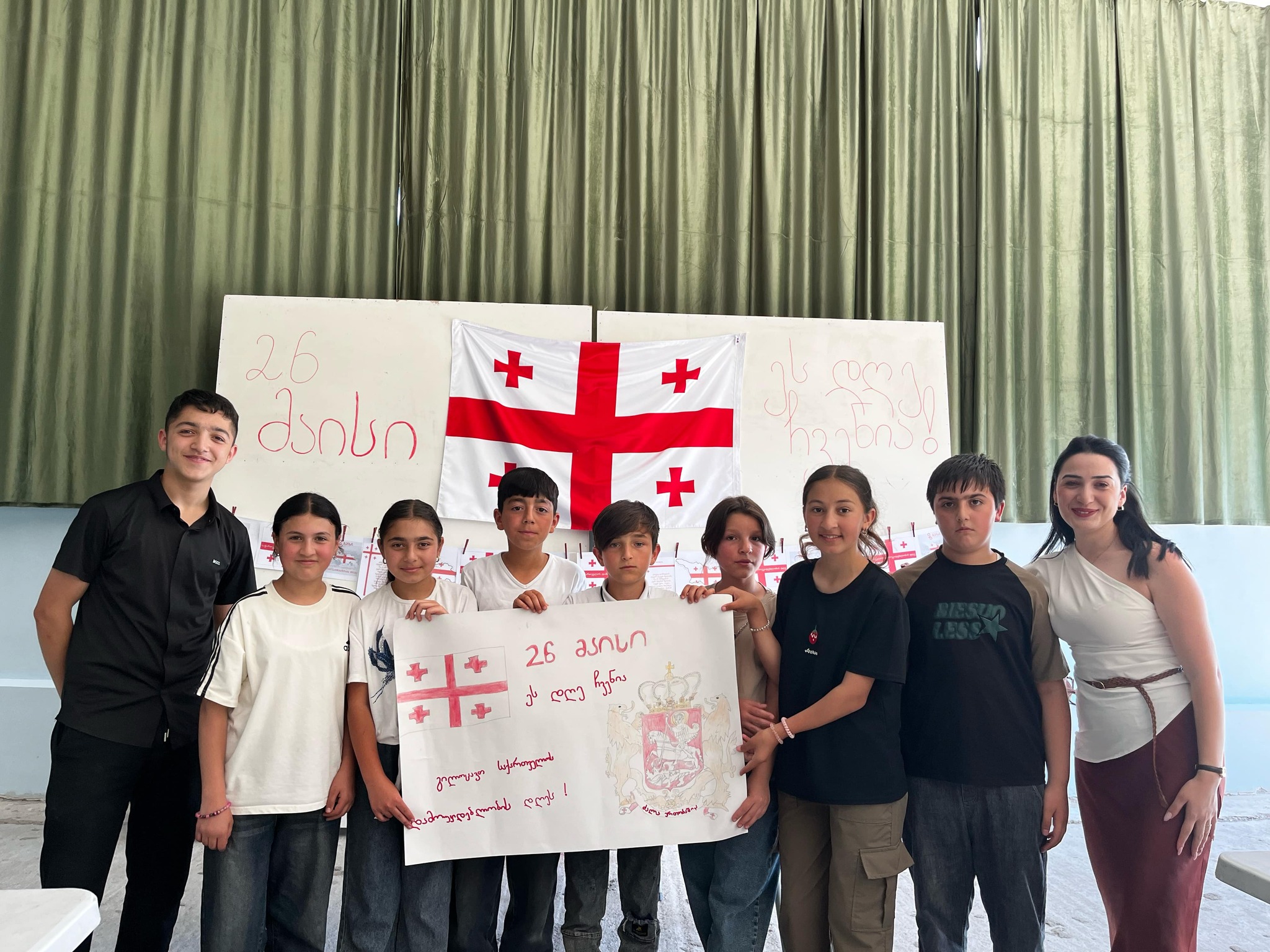 Children in the village of Yukhari Saral celebrated Georgia's Independence Day