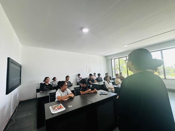 The first training on Wikipedia for young people was held at the SARAL Development and Education Center