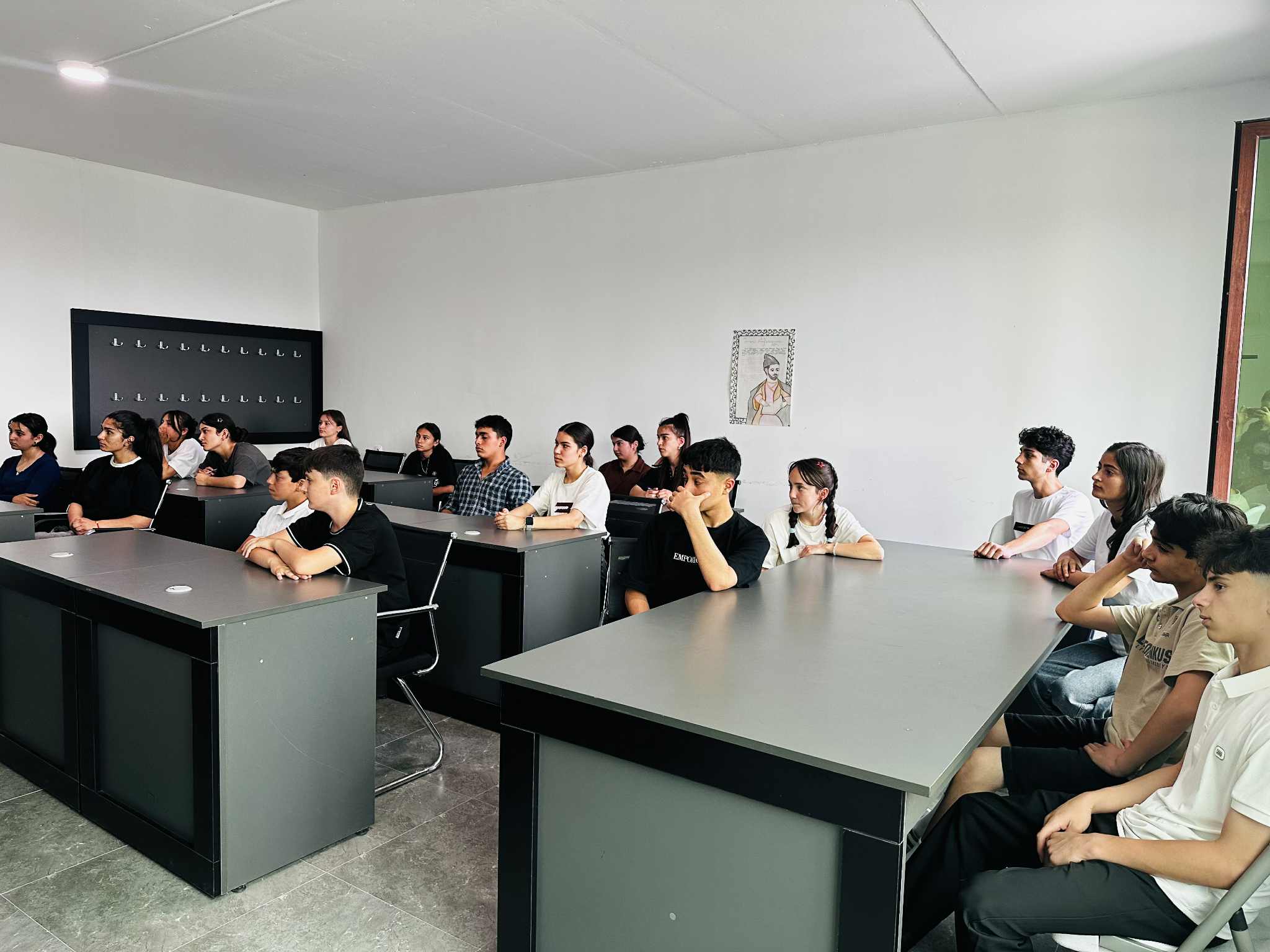 A "Training Club" for young people has started operating in Yukhari Saral. The first training provided information to young people about career choices and study abroad programs