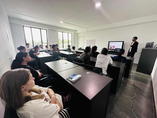 A "Training Club" for young people has started operating in Yukhari Saral. The first training provided information to young people about career choices and study abroad programs