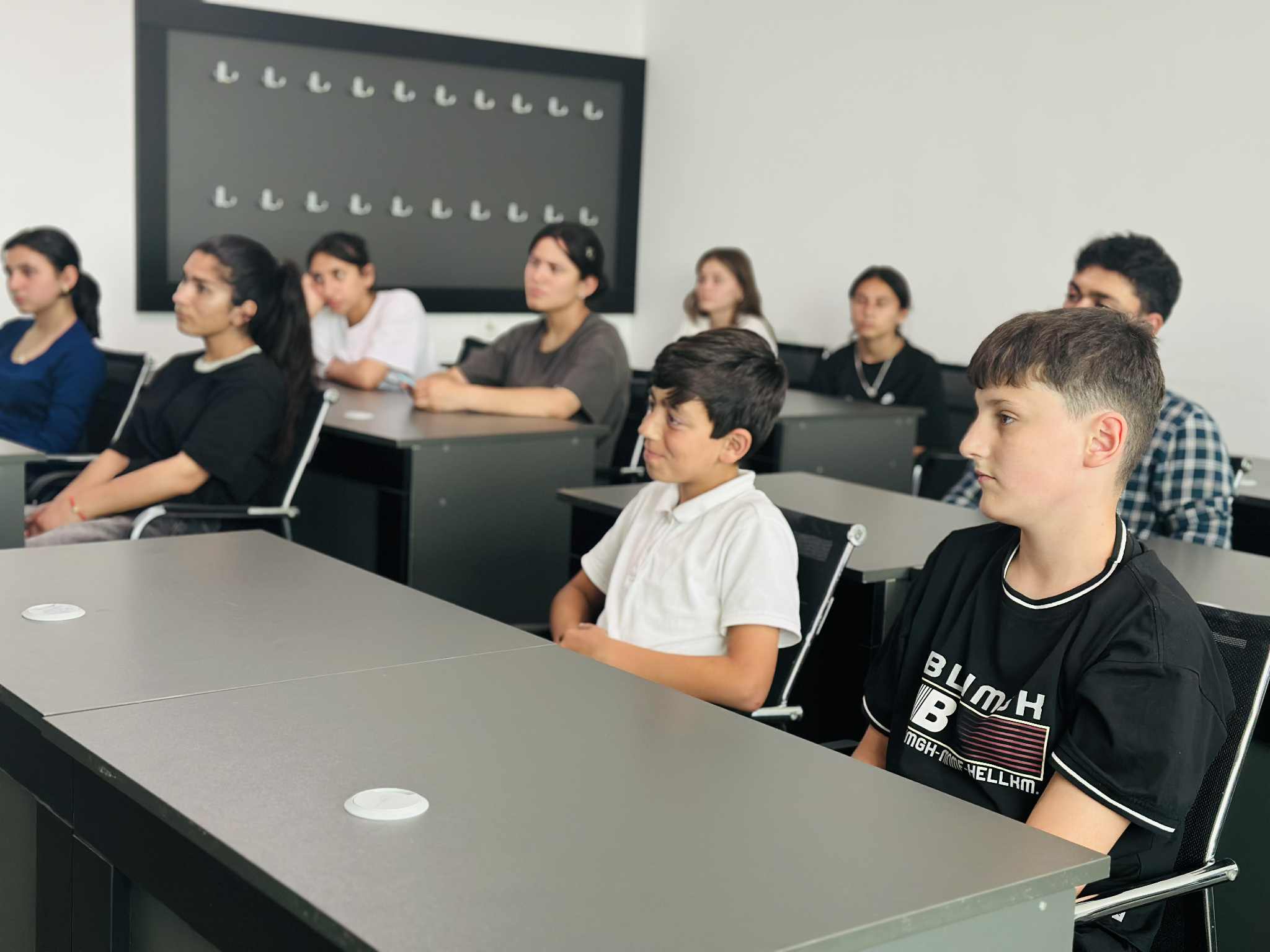 A "Training Club" for young people has started operating in Yukhari Saral. The first training provided information to young people about career choices and study abroad programs