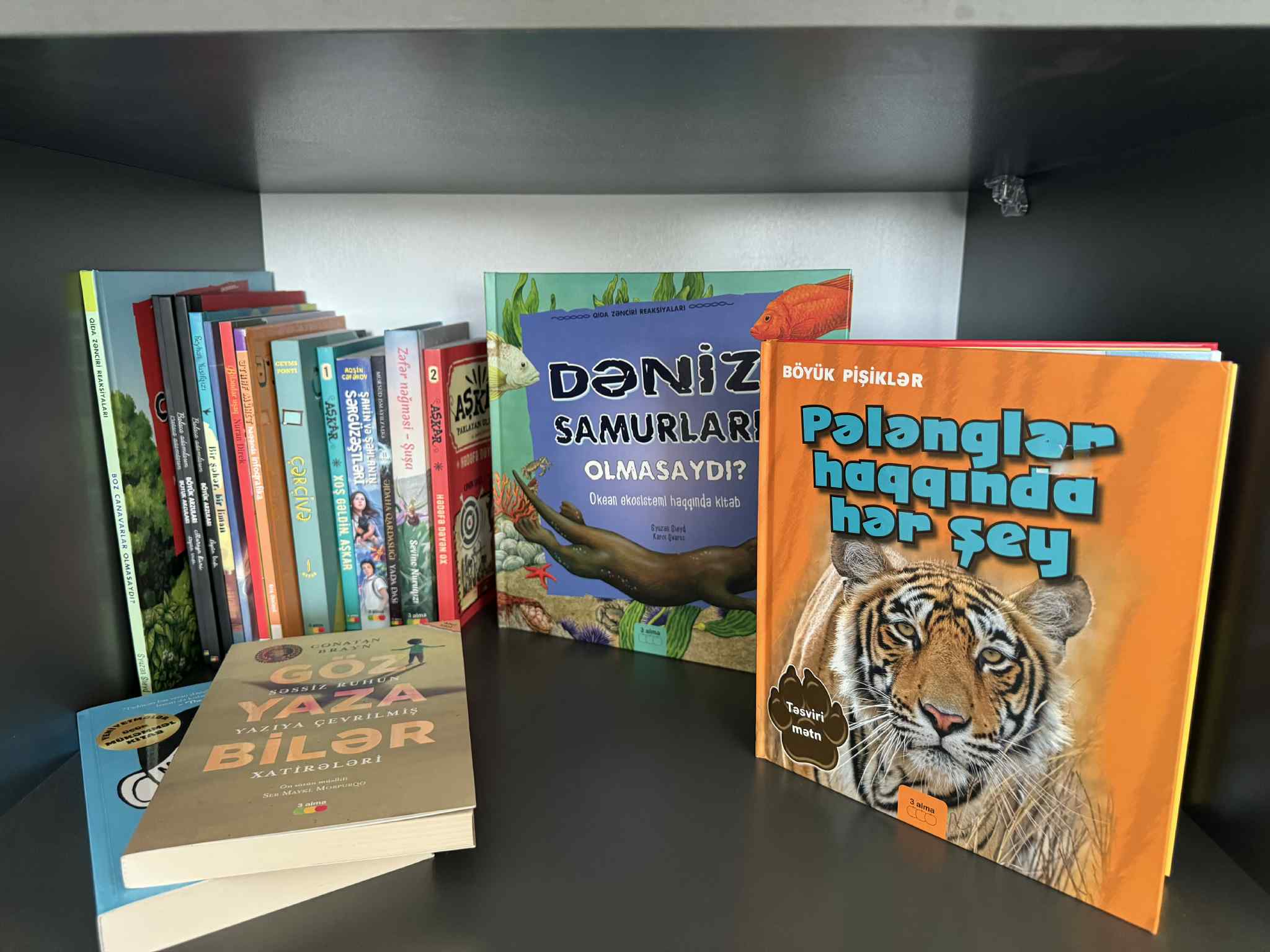 ADA University donated books to "SARAL Development and Education Center"