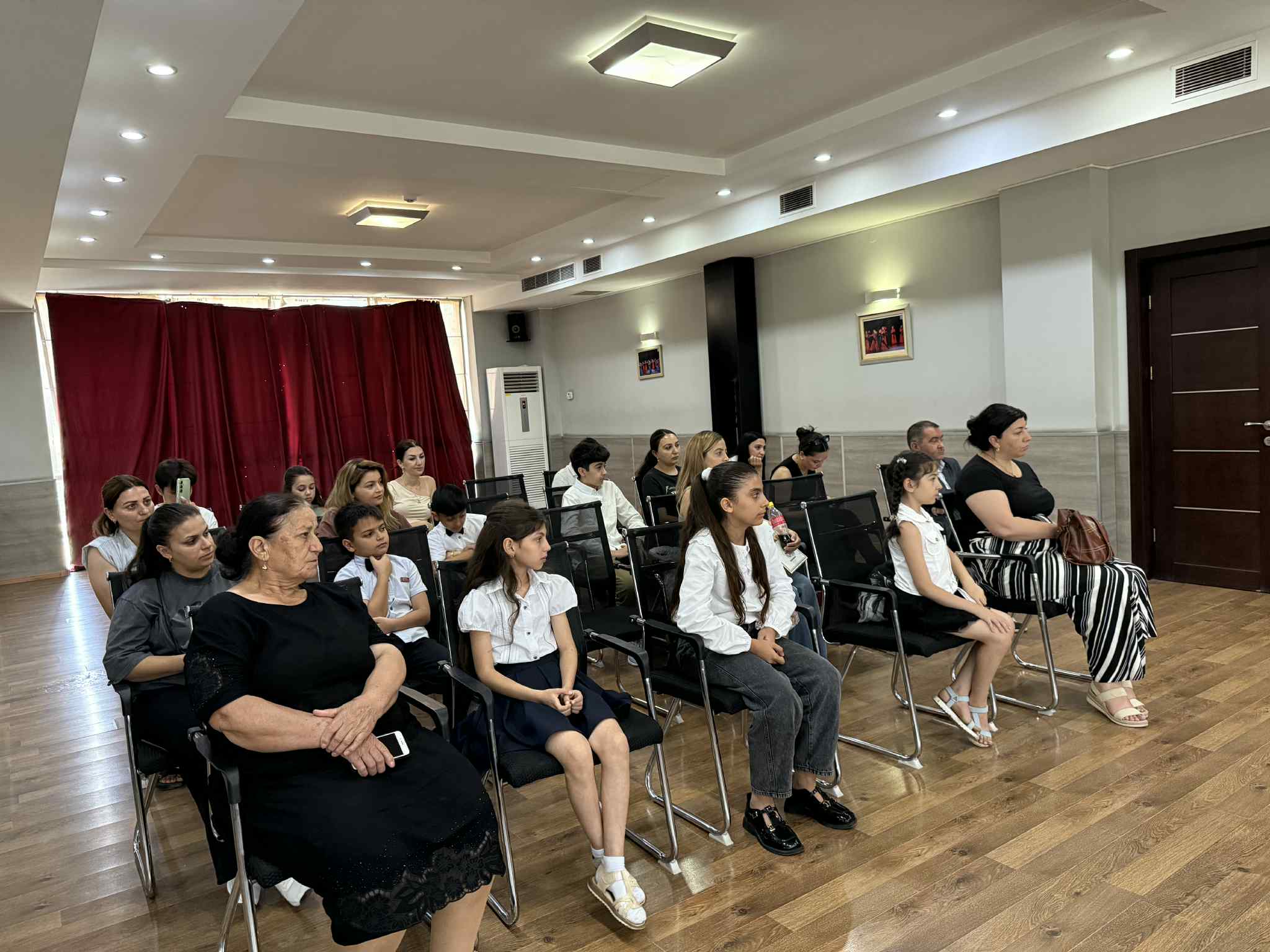 Piano course report concert for prents