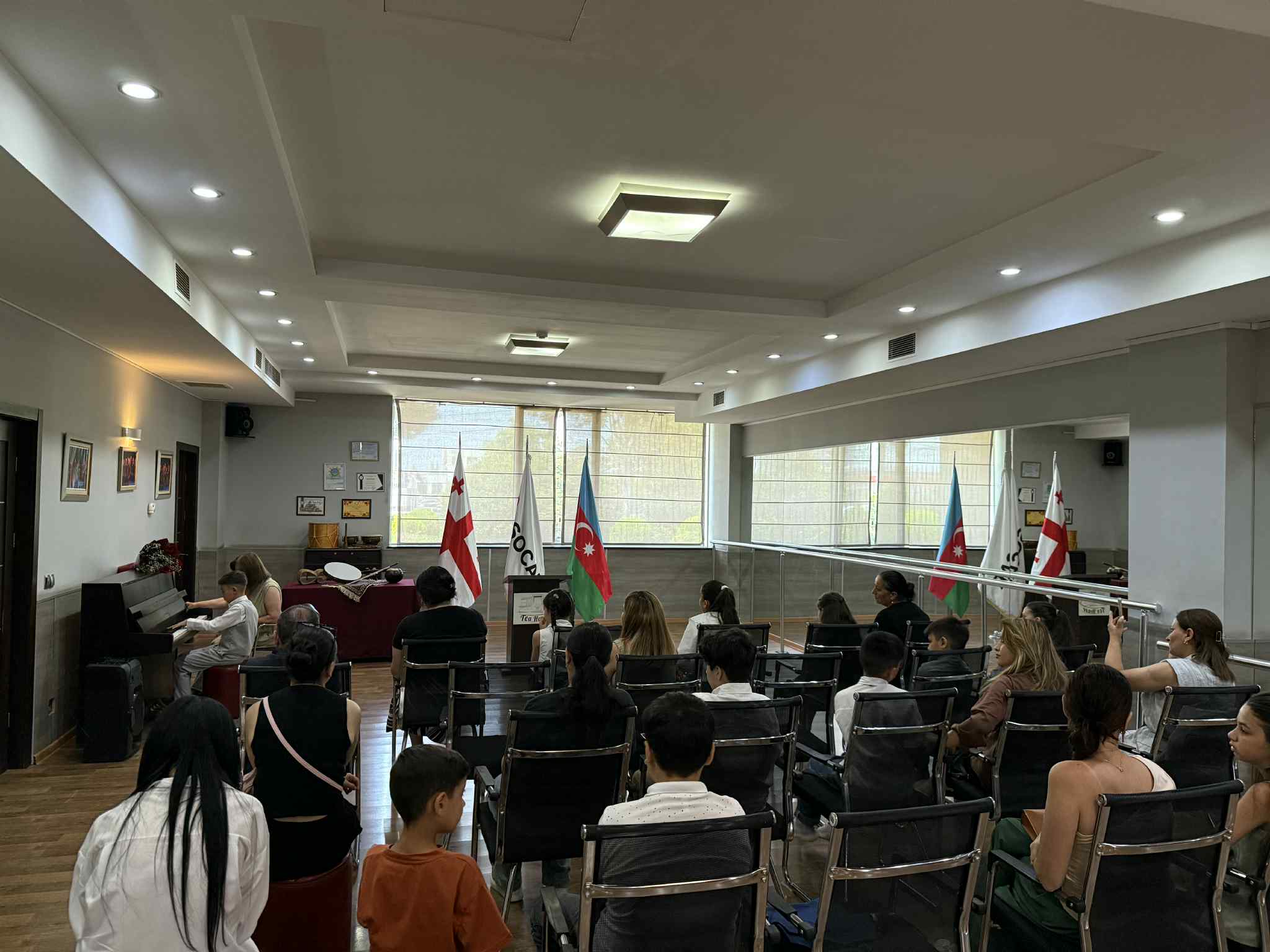 Piano course report concert for prents
