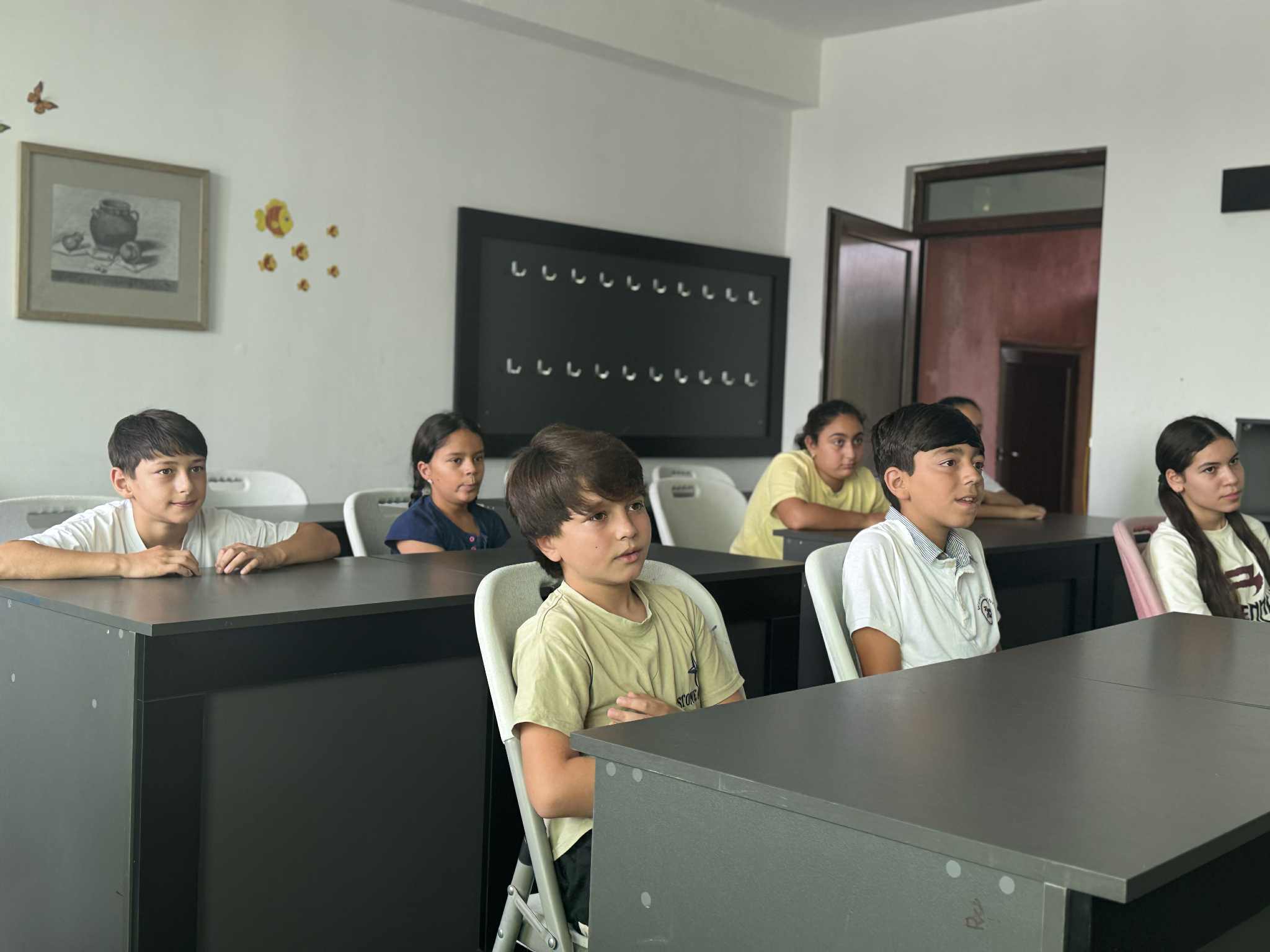 The "Auslandspraktikum" intern conducted a masterclass at the "Center for Development and Education".