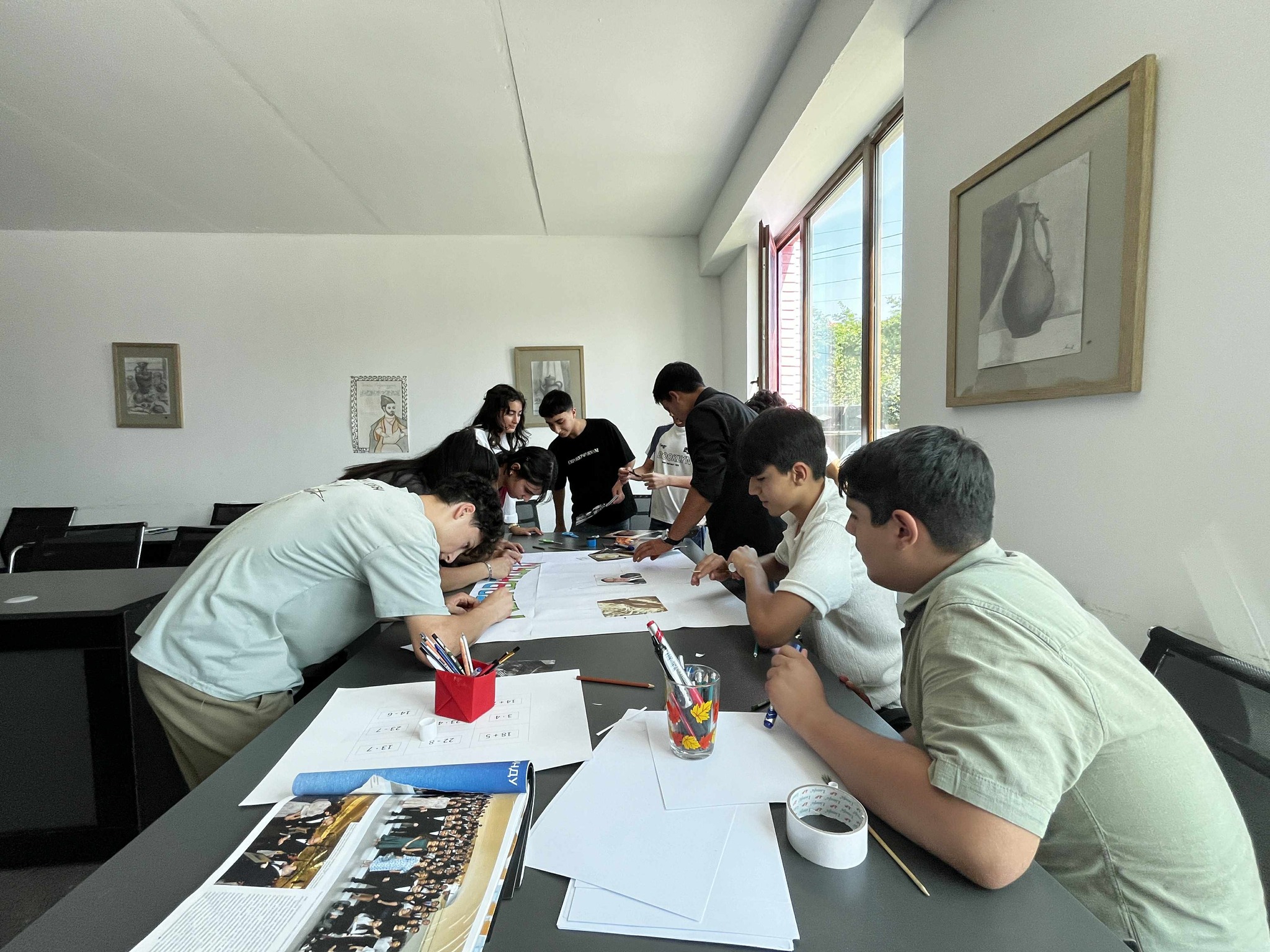 SARAL Development and Education Center. English lesson.