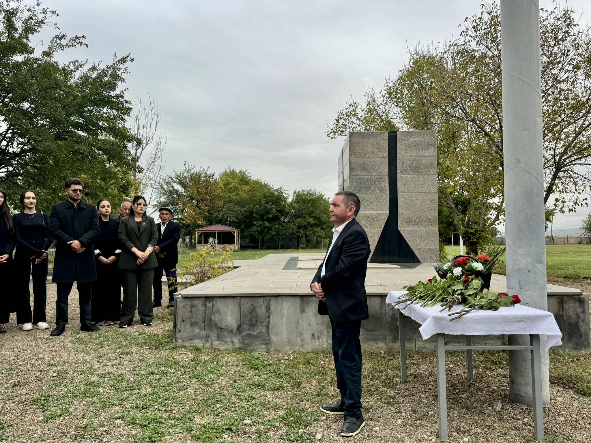On the occasion of Memorial Day, the monument to National Hero Jalil Safarov, erected in the Lejbaddin village of Marneuli municipality, was visited