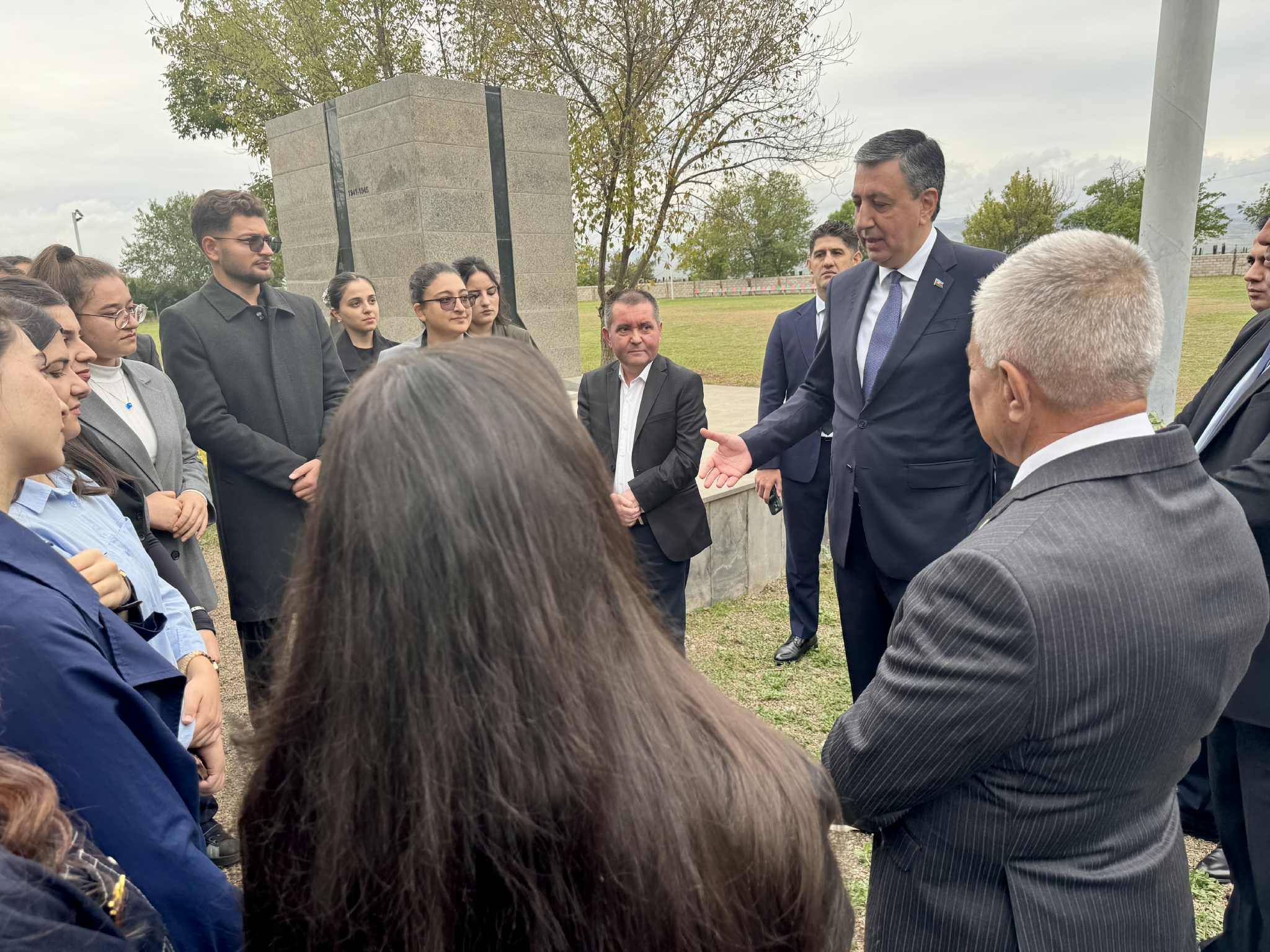 On the occasion of Memorial Day, the monument to National Hero Jalil Safarov, erected in the Lejbaddin village of Marneuli municipality, was visited