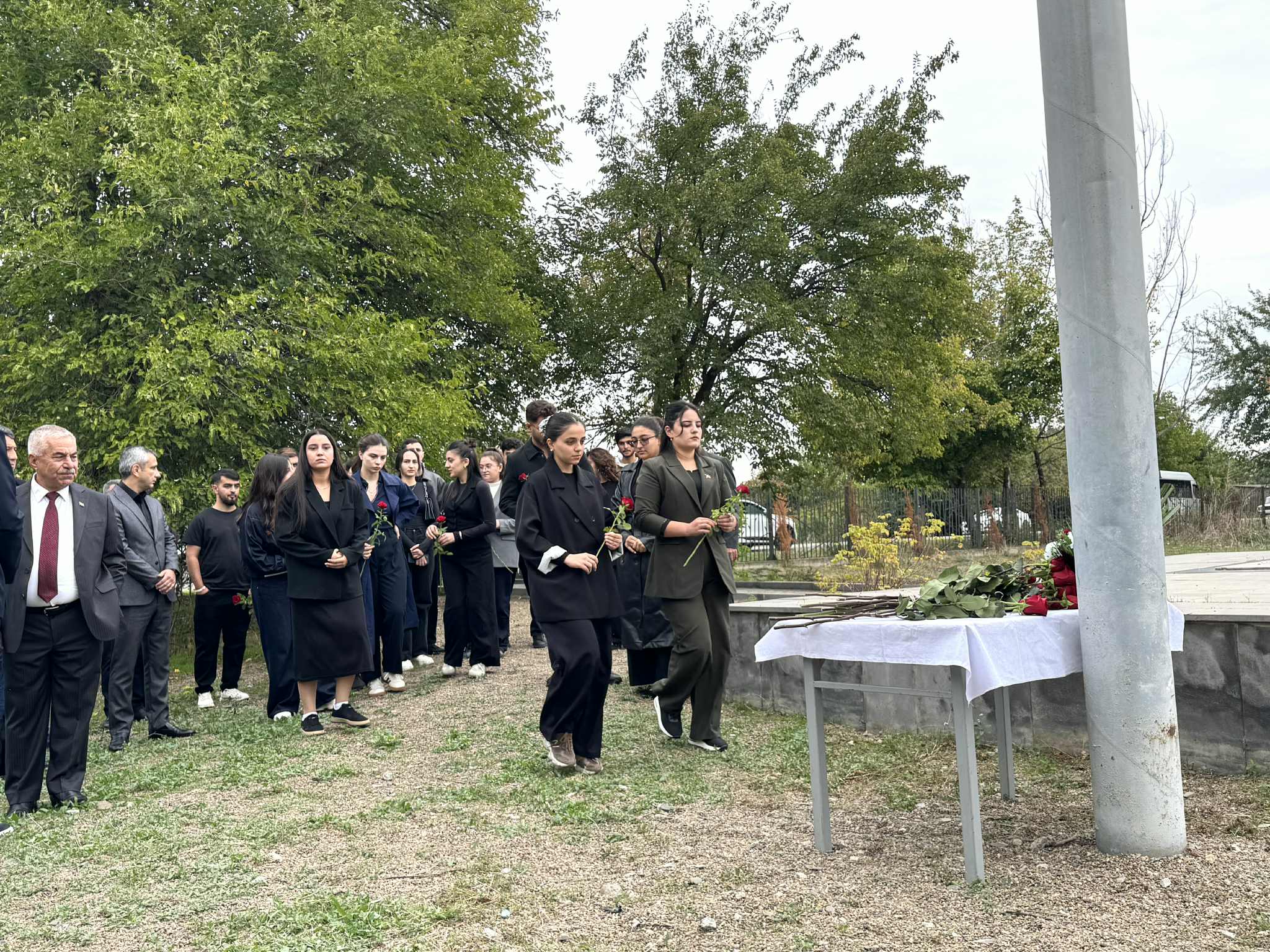 On the occasion of Memorial Day, the monument to National Hero Jalil Safarov, erected in the Lejbaddin village of Marneuli municipality, was visited