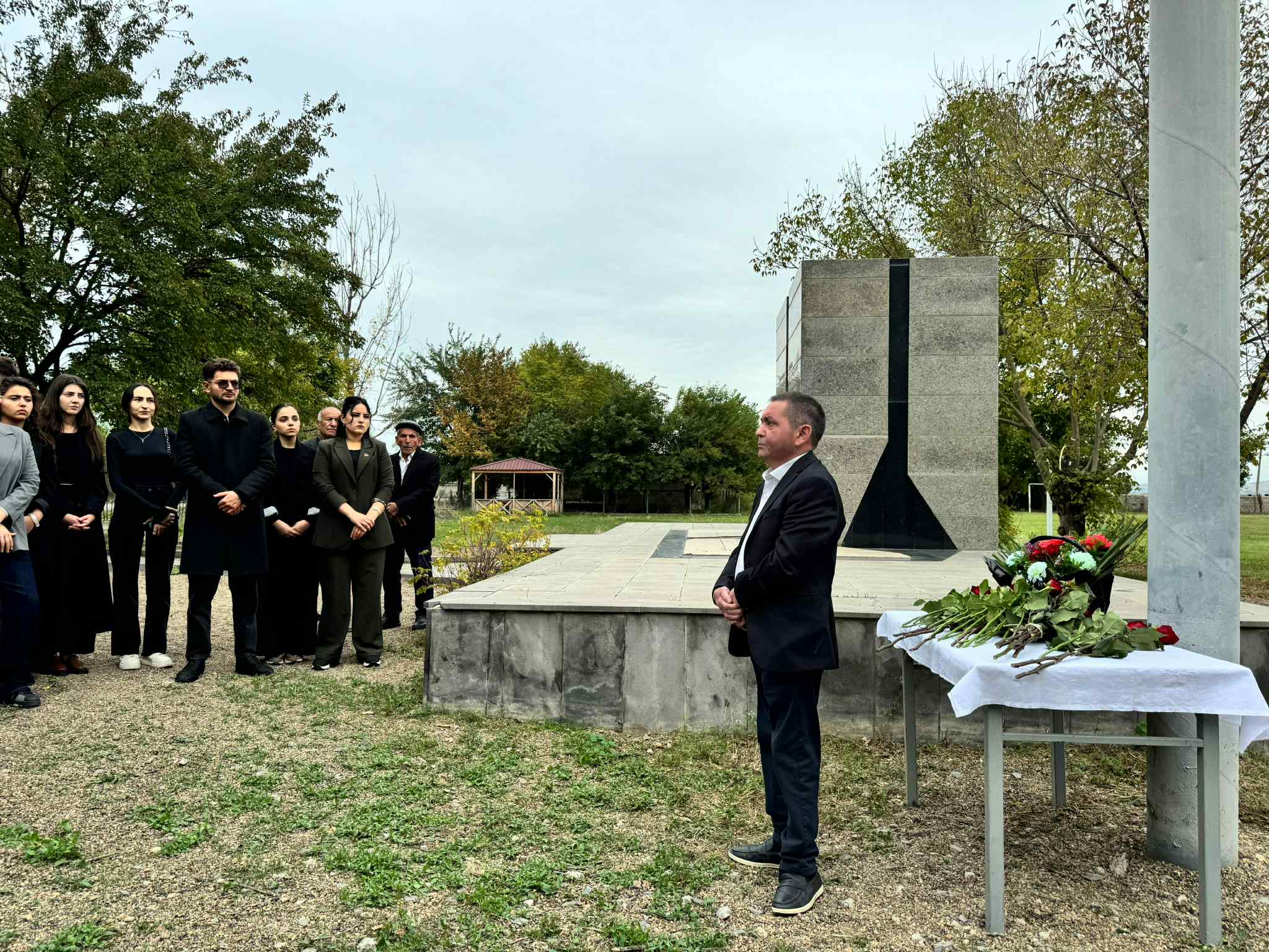 On the occasion of Memorial Day, the monument to National Hero Jalil Safarov, erected in the Lejbaddin village of Marneuli municipality, was visited