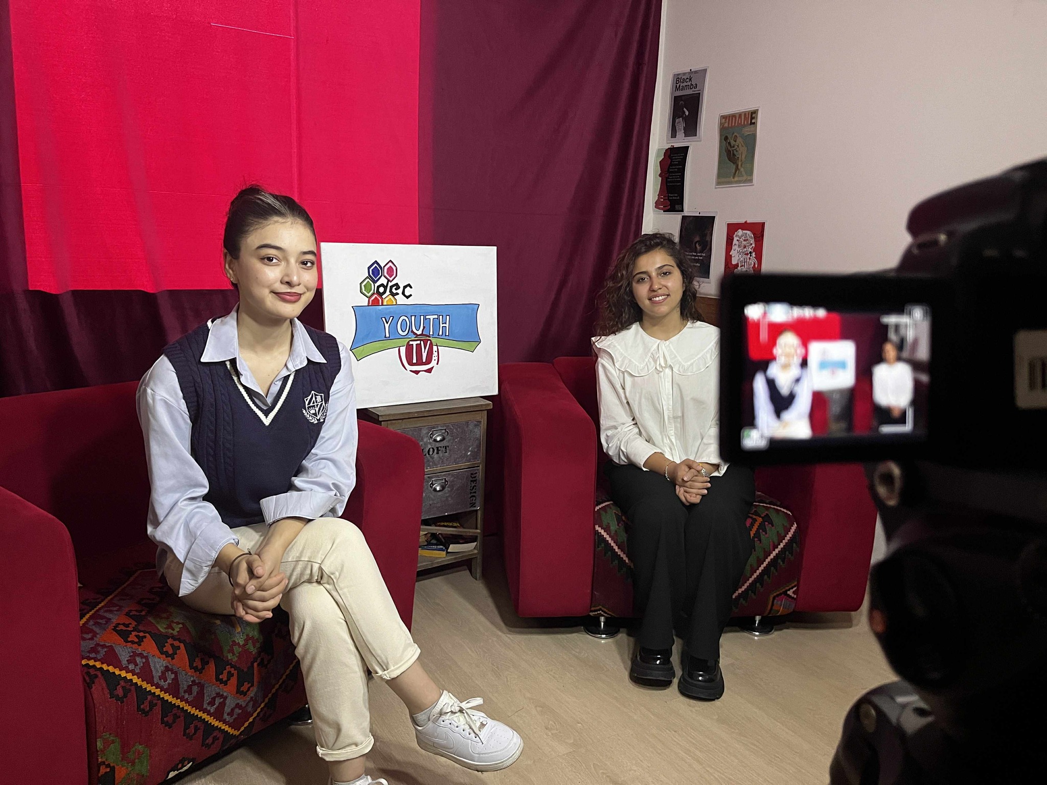 67 / 5,000 The new episode of Genc TV with its next guest is coming soon!