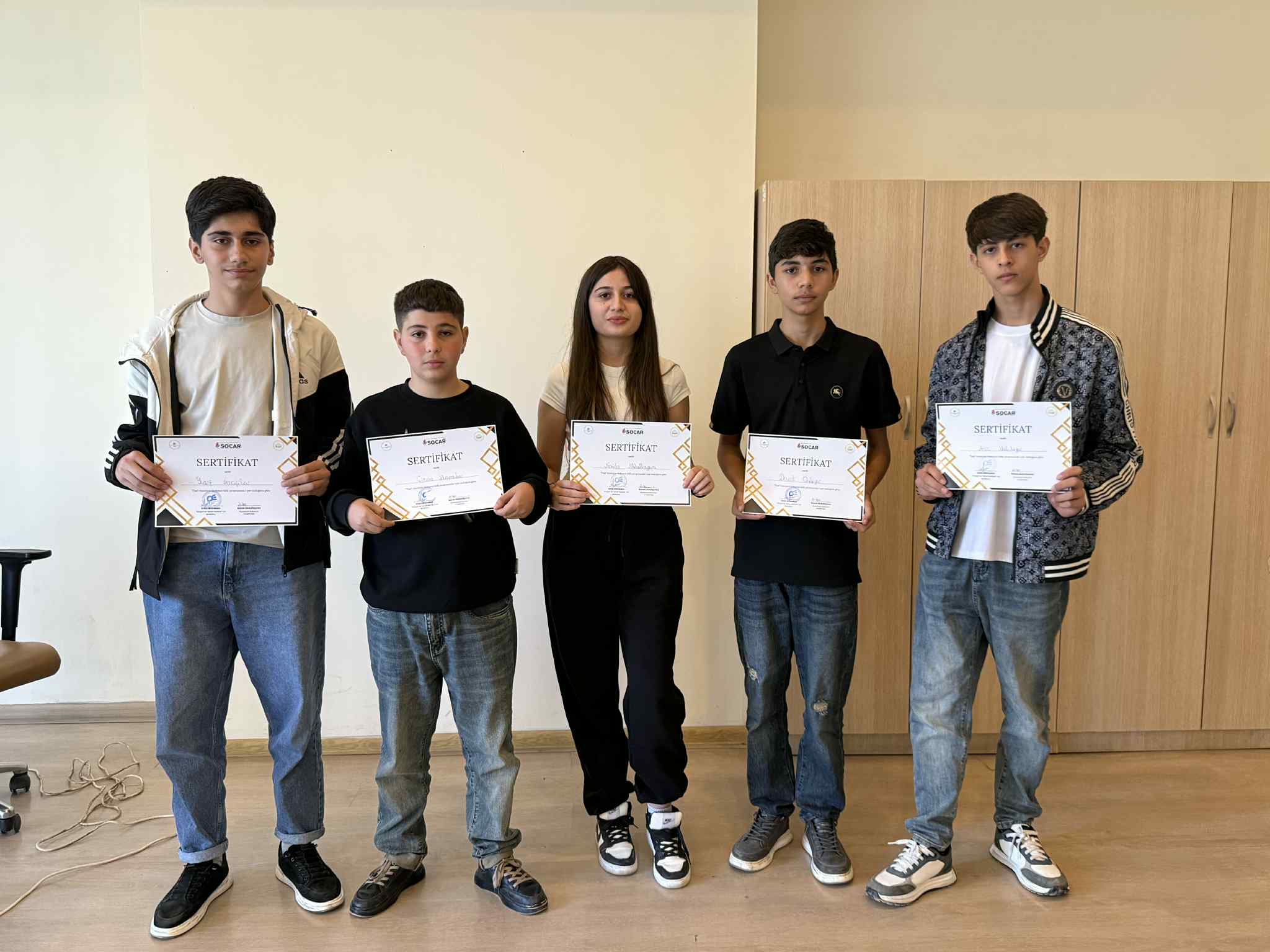 A knowledge competition was held at the Tea House with the participation of young people from Upper Saral and Marneuli