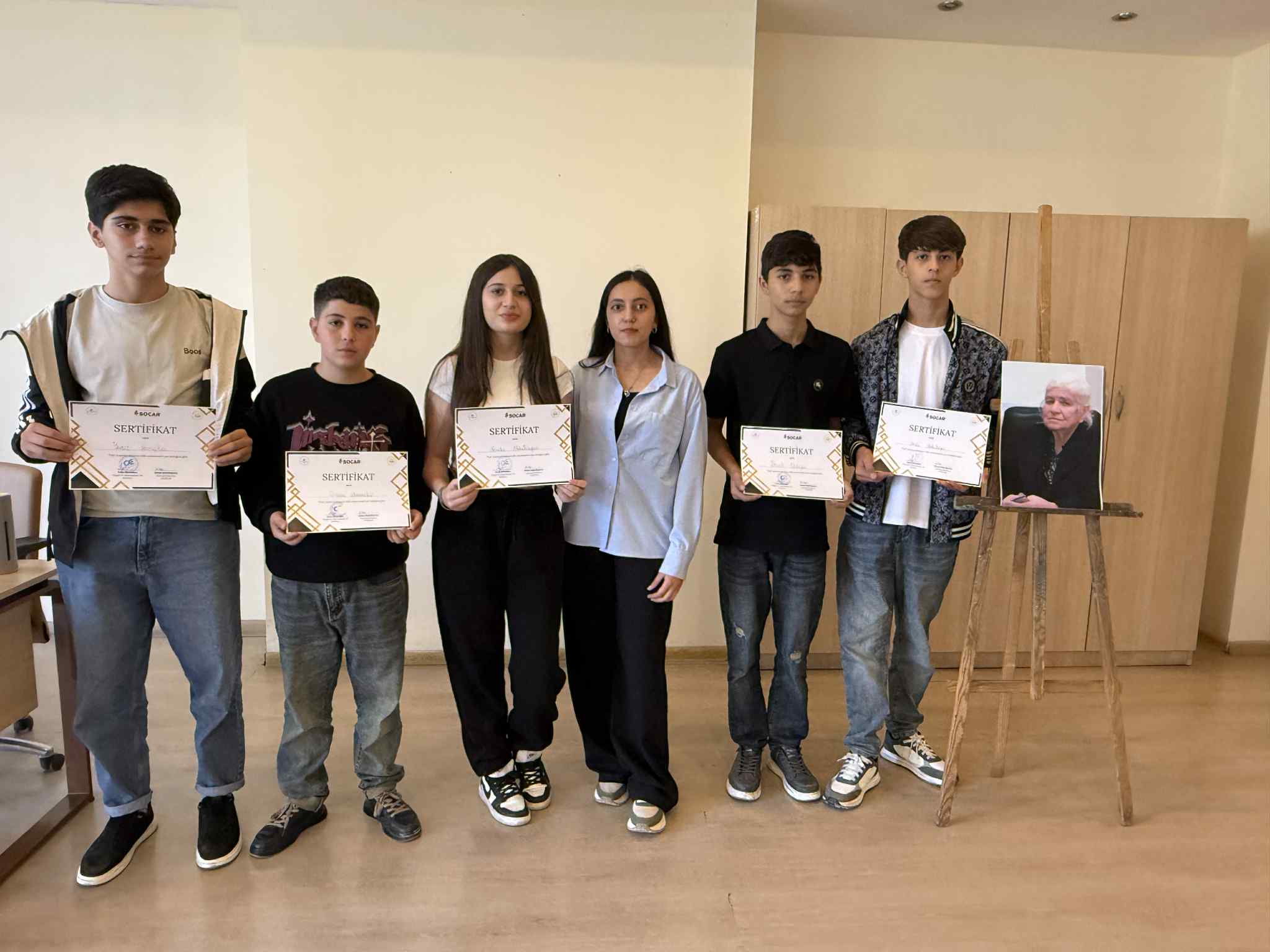 A knowledge competition was held at the Tea House with the participation of young people from Upper Saral and Marneuli