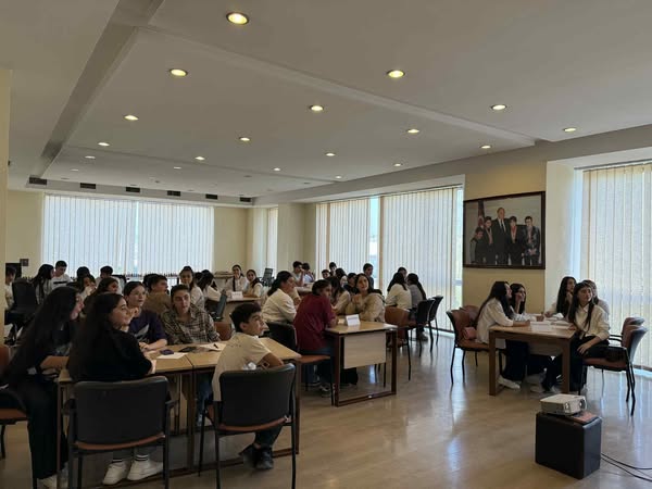 A knowledge competition was held at the Tea House with the participation of young people from Upper Saral and Marneuli