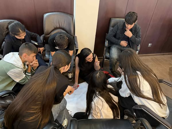 A training on "Online Violence and Digital Safety" was held at Tea House