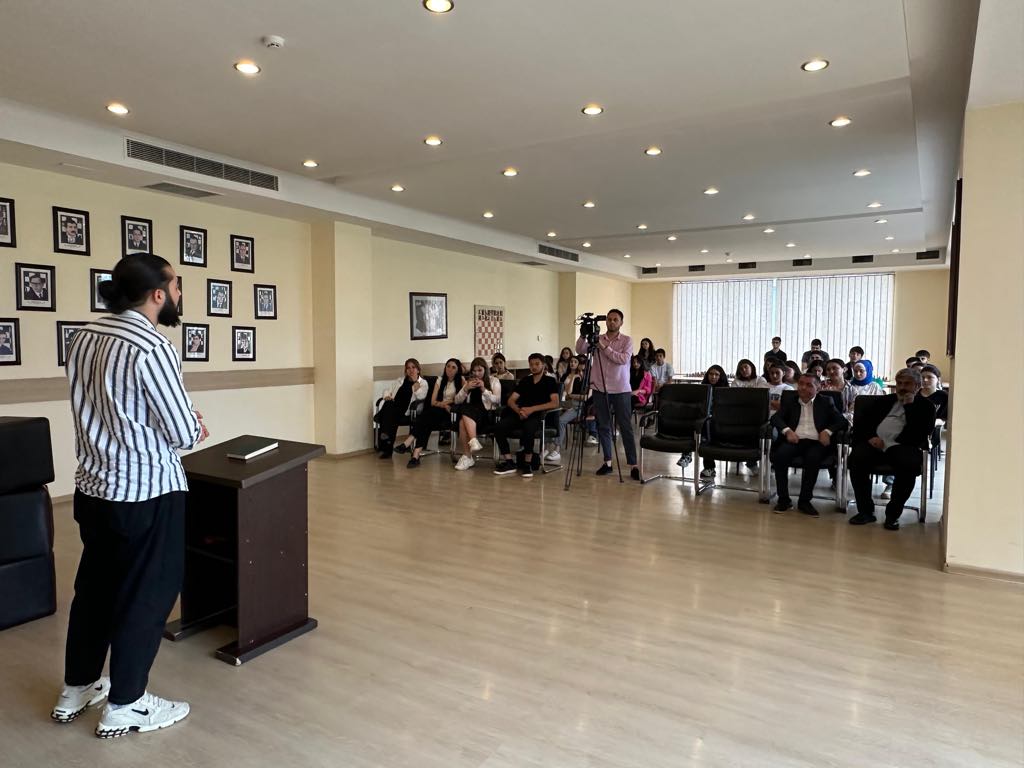 The next meeting of the "GES Youth Energy+" program with successful people in the field of art