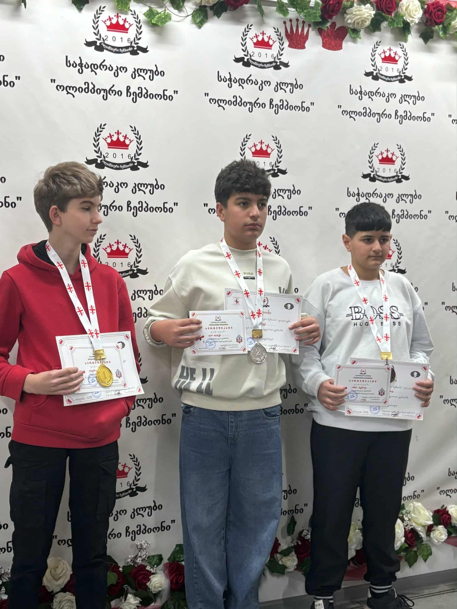 A team of 5 young chess players from "Tea House" was represented at the Georgian Chess Federation's level competitions