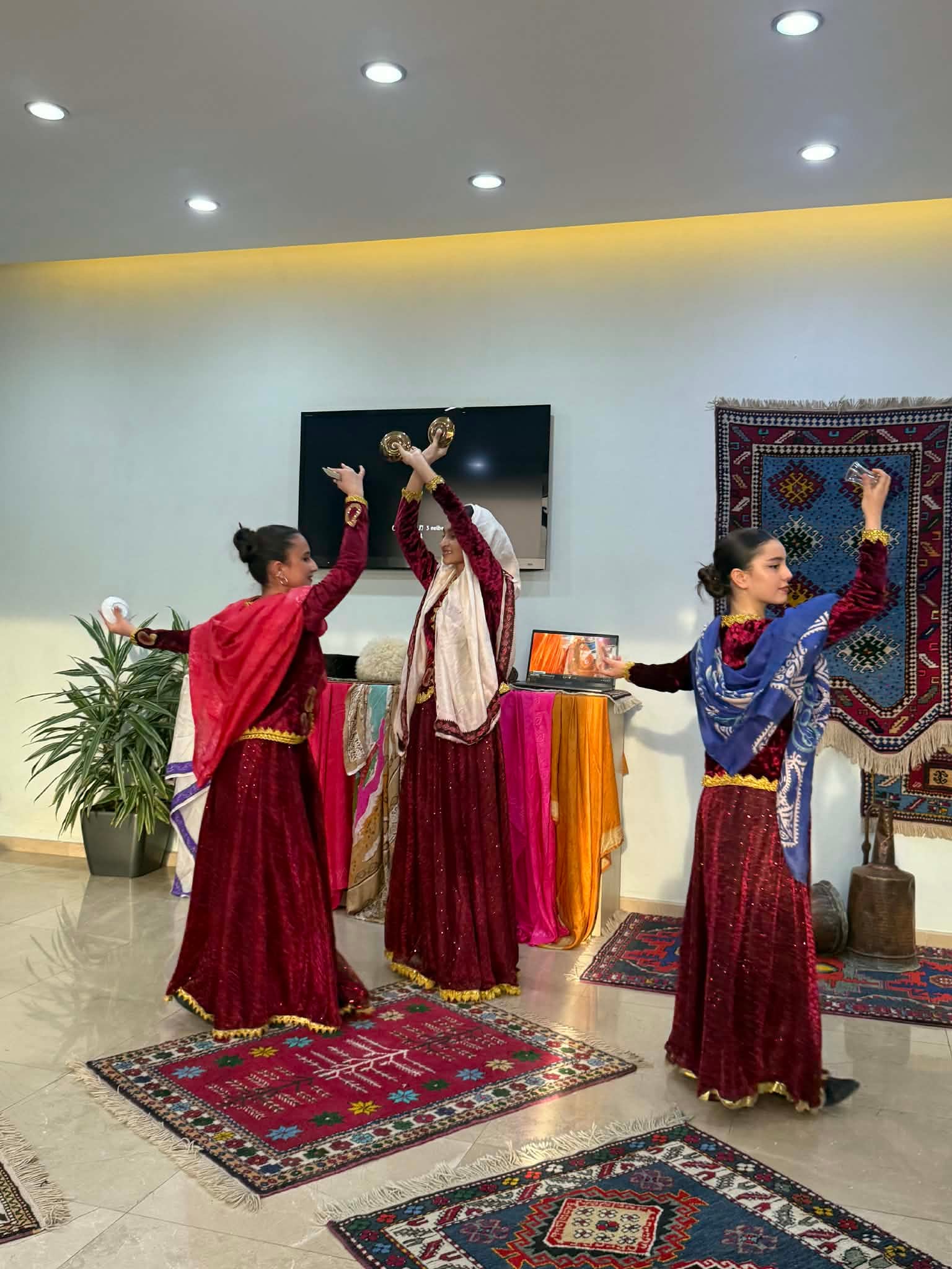 An event dedicated to National Kalaghay Day was held at the Tea House