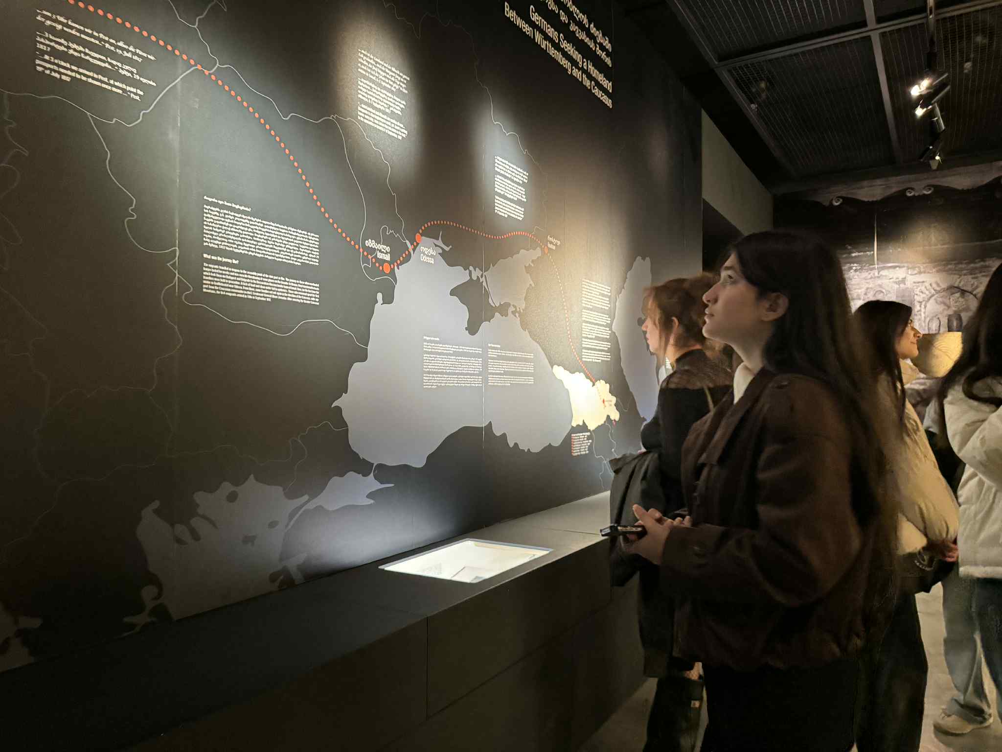 Visit of "Tea House" members to the Bolnisi Museum