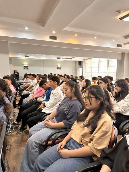 The second event of the "Ball Rain" campaign was held at the Tea House