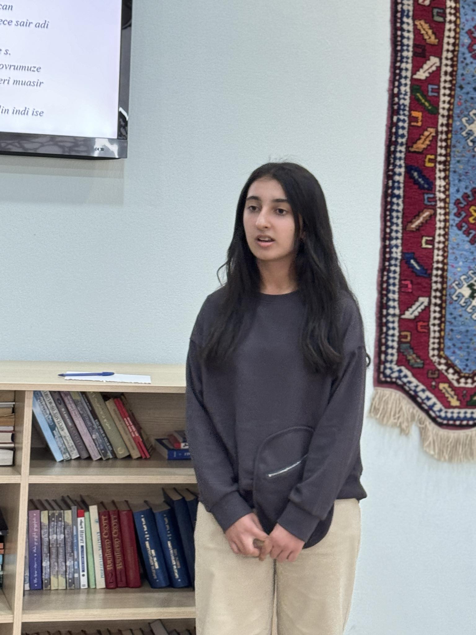 Presentations by computer course members at the Tea House